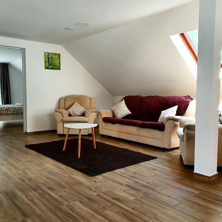Twins Apartments โซวาตา ภายนอก รูปภาพ